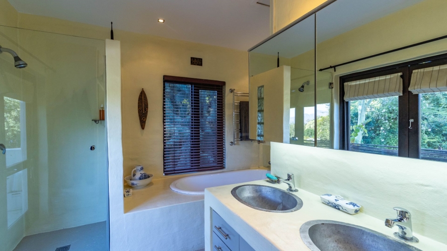 4 Bedroom Property for Sale in Riebeek Kasteel Western Cape